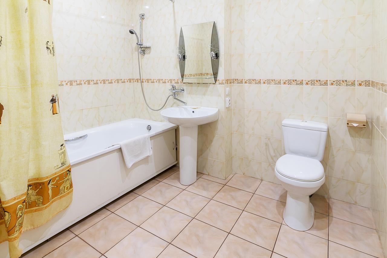 Centralny Hotel Кривий Ріг Екстер'єр фото