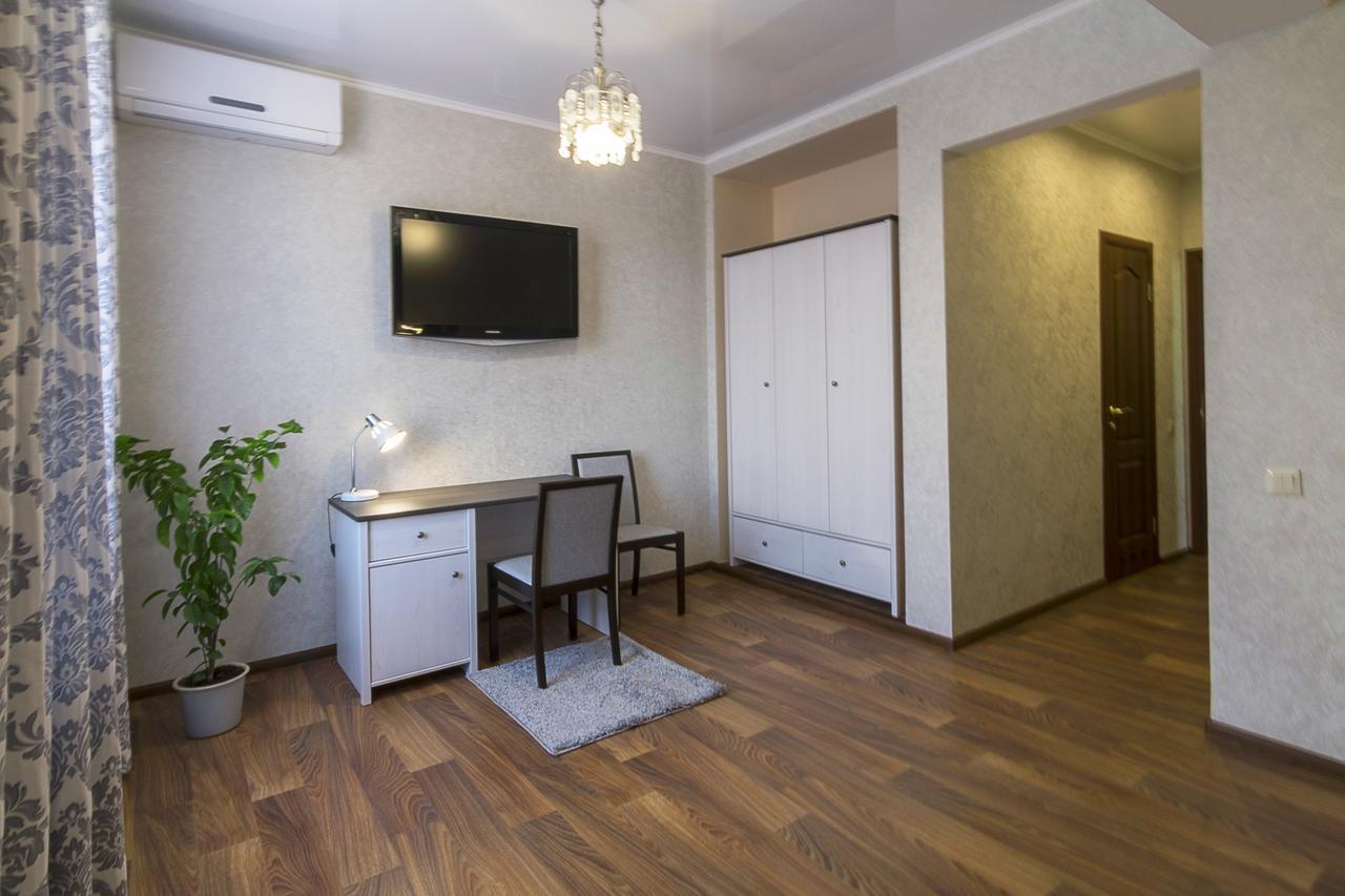 Centralny Hotel Кривий Ріг Екстер'єр фото