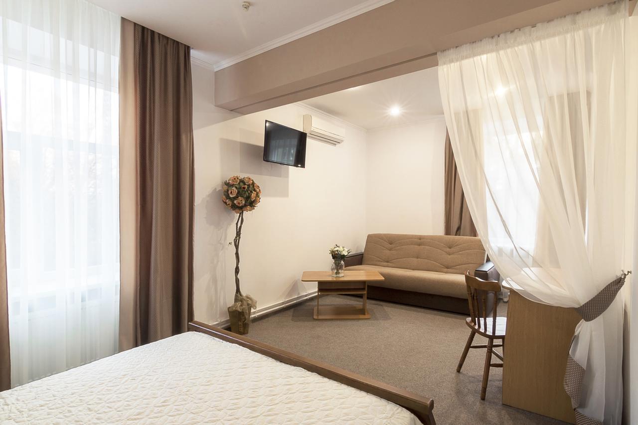 Centralny Hotel Кривий Ріг Екстер'єр фото