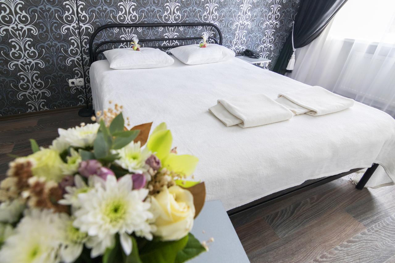 Centralny Hotel Кривий Ріг Екстер'єр фото